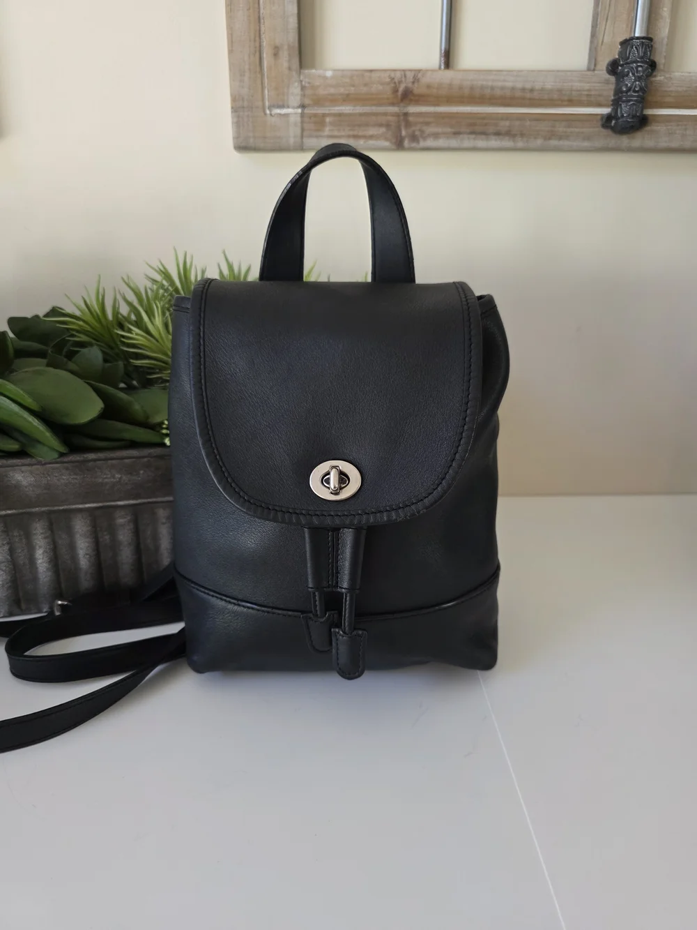 Vintage Coach Daypack 9960 Black Leather Backpack Made In India 2007